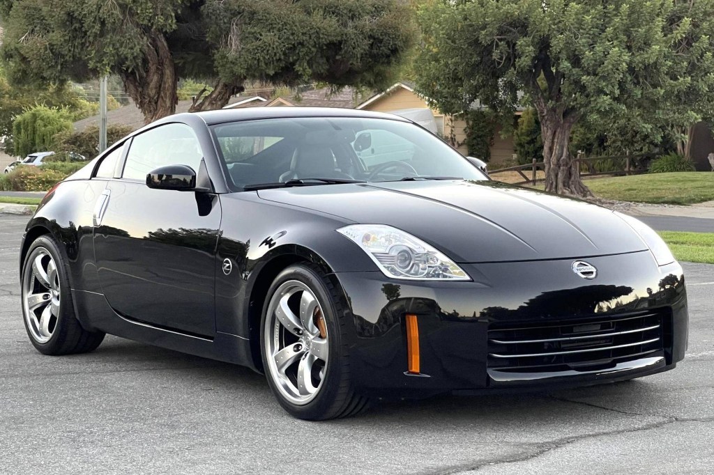 Picture of: Nissan Z Grand Touring Coupe for Sale – Cars & Bids